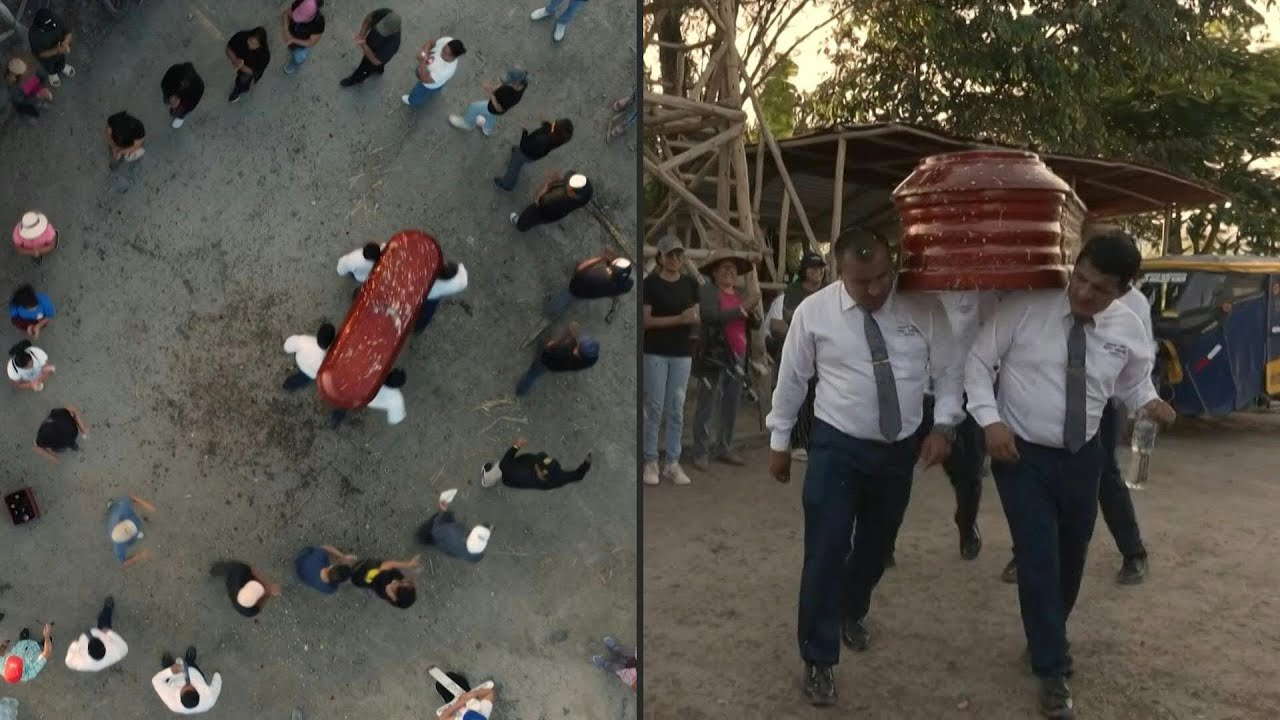 ‘Dançarinos da morte’ carregam caixões e desafiam a dor do adeus no Peru | AFP