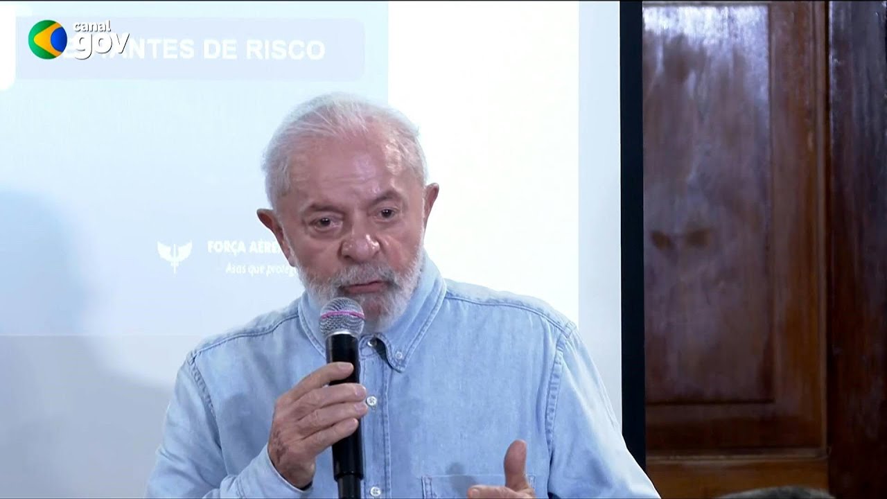 ‘Governo federal estará 100% à disposição’, diz Lula no RS | AFP