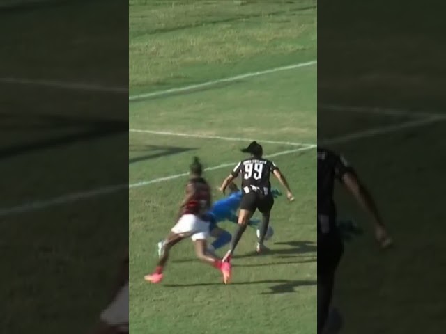 LANCE POLÊMICO NO CLÁSSICO CARIOCA: FOI PÊNALTI? 🤔💭 | FLAMENGO X BOTAFOGO | #shorts | sportv