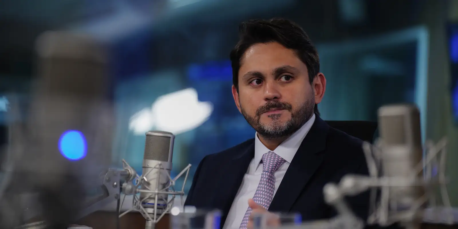 Após indiciado, ministro das Comunicações disse que provará inocência