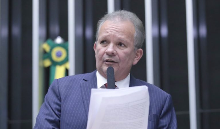 Câmara aprova projeto que amplia incentivos a semicondutores e tecnologia da informação – Notícias