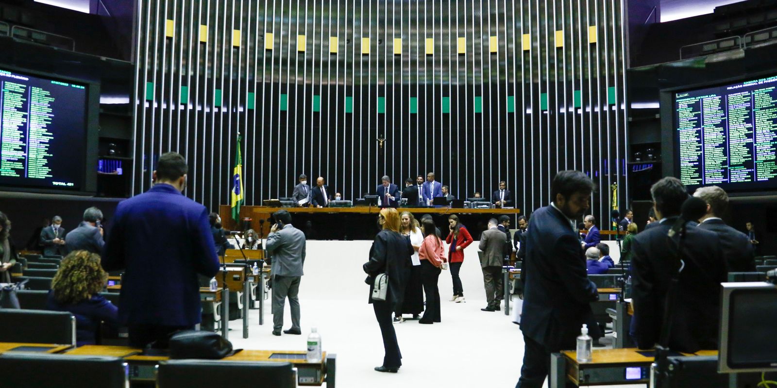 Câmara pode votar nesta semana proibição de delação premiada de presos