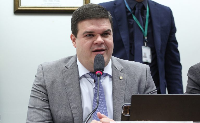 Comissão aprova projeto que isenta pessoa com deficiência de pagar IPI na compra de trator – Notícias