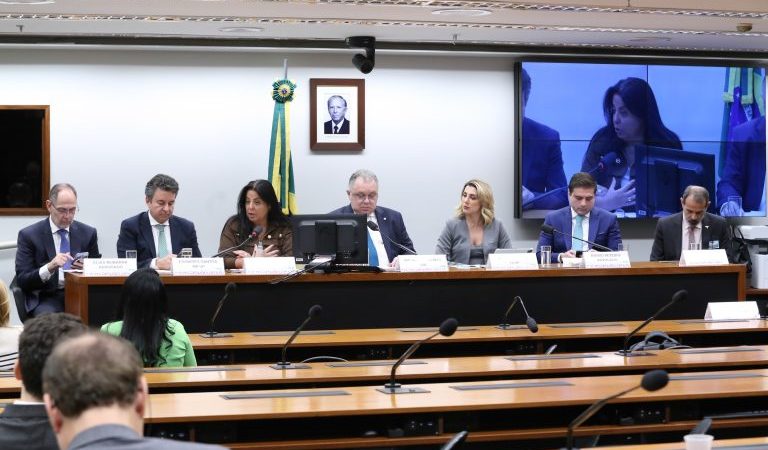 Debatedores destacam avanços na recuperação judicial de empresas após mudança da Lei de Falências – Notícias