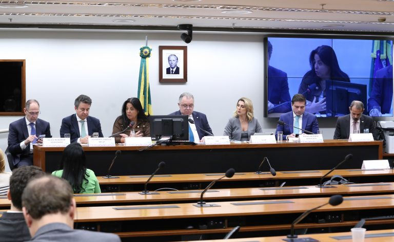 Debatedores destacam avanços na recuperação judicial de empresas após mudança da Lei de Falências – Notícias