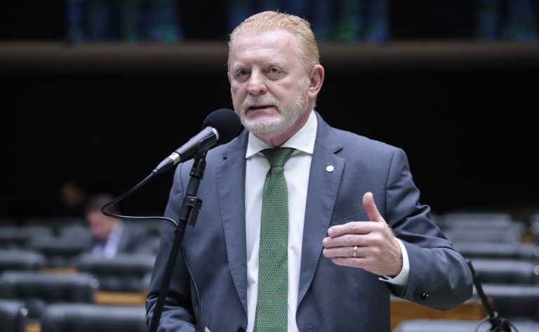 Deputados elogiam devolução de trechos da MP que limita compensação de créditos de PIS/Cofins – Notícias