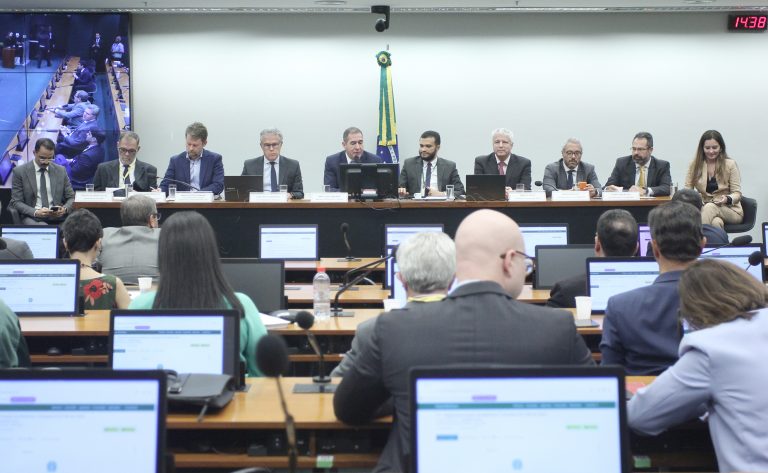 Empresários pedem retirada das bebidas açucaradas da taxação do Imposto Seletivo – Notícias