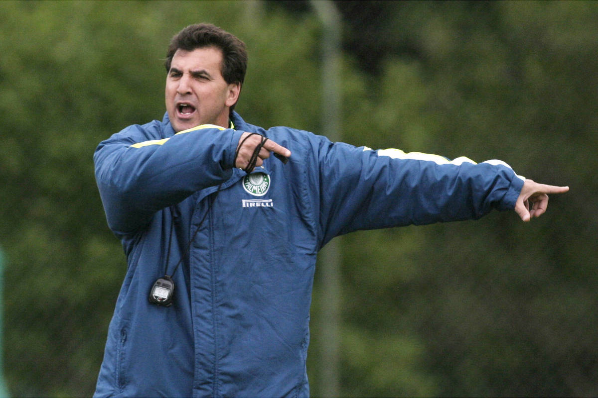 Estevam Soares, ex-técnico do Palmeiras, é investigado por suspeita de manipulação – 26/06/2024 – Esporte