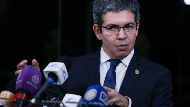 Governo e Congresso buscam solução para compensar desoneração