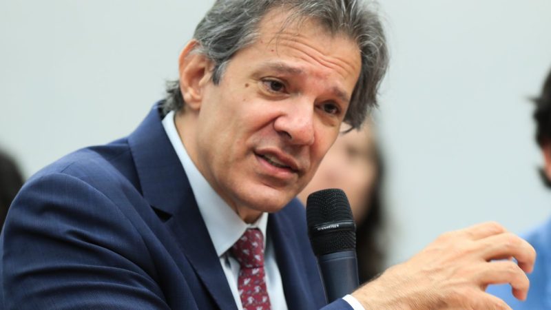 Haddad deve ir ao Senado explicar MP da compensação do PIS/Cofins