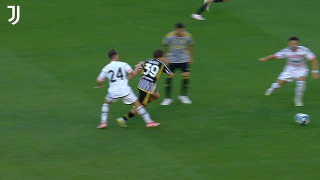 Hat-trick de Kaio Jorge pela Juventus em amistoso de pré-temporada