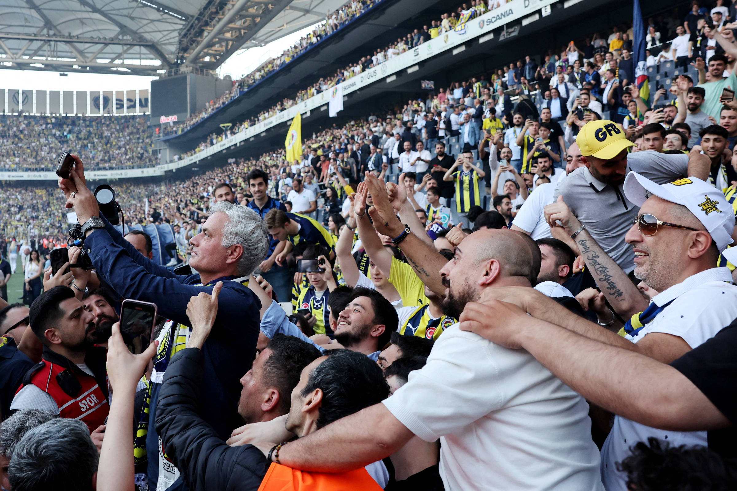 José Mourinho é apresentado como técnico do Fenerbahçe – 02/06/2024 – Esporte