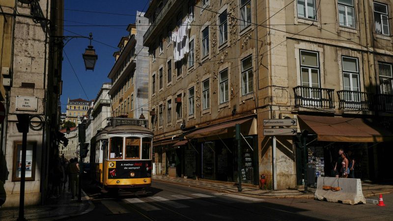 Lisboa: entre o lirismo de Fernando Pessoa e os turistas – 31/05/2024 – Mauro Calliari