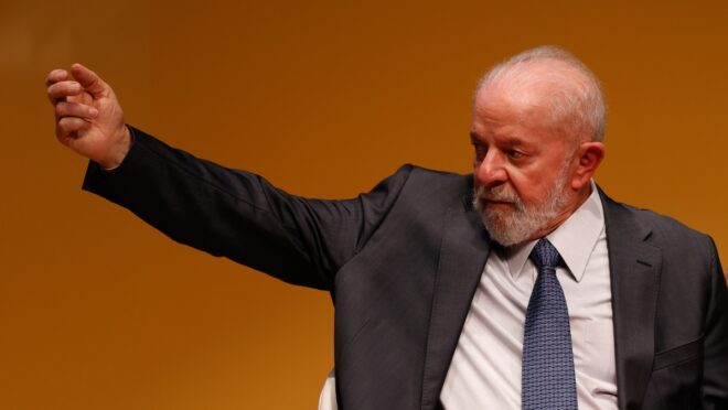Lula critica privatização da Eletrobras e Vale e diz que não cumprem papel social