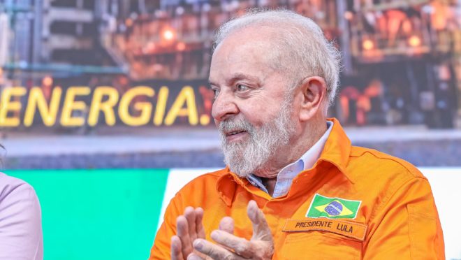 Lula diz que governo vai explorar petróleo na Margem Equatorial