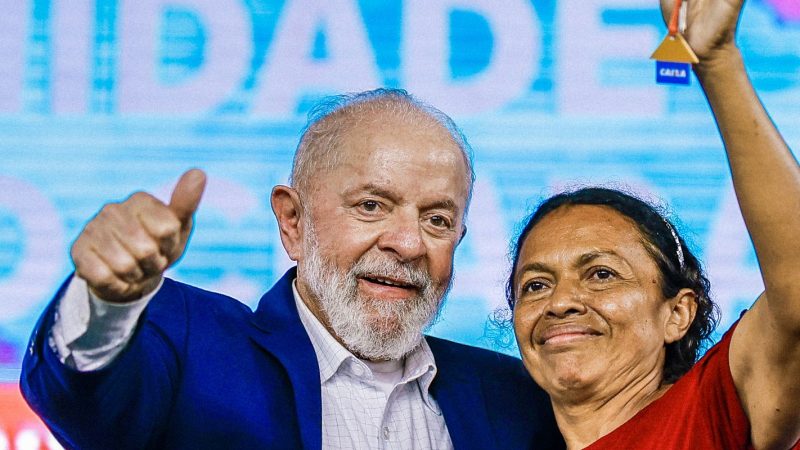 Lula encerra Caravana Federativa e cede terrenos da União no Piauí