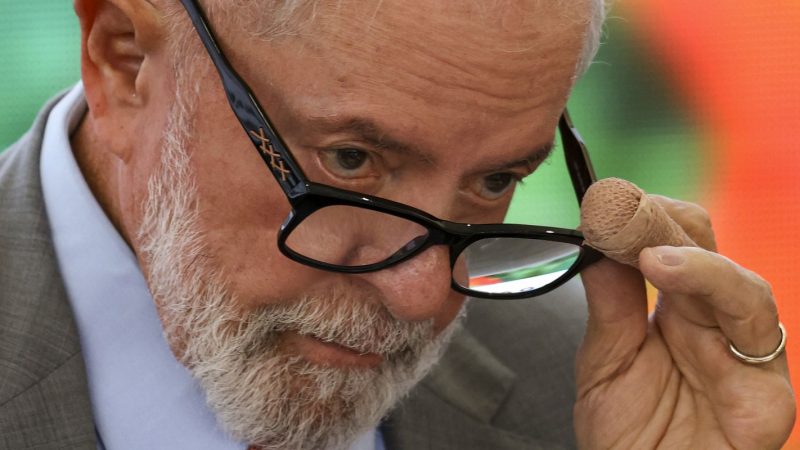 Lula pede “ampla presença” de observadores em eleições na Venezuela