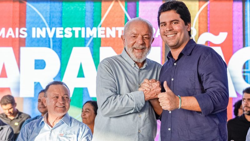 Lula renova concessão de porto e lança obras do Luz Para Todos