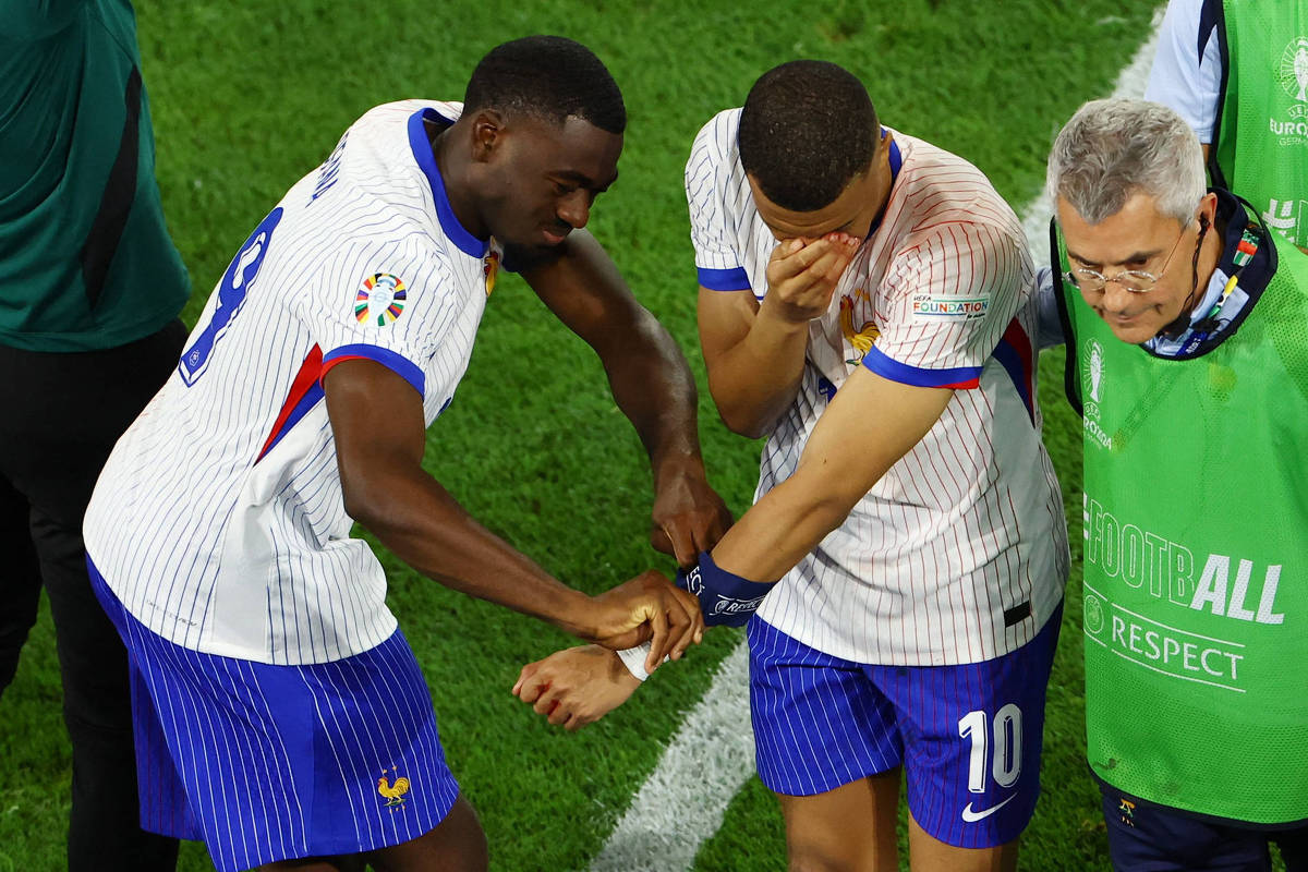 Mbappé fratura nariz em estreia da França na Eurocopa – 17/06/2024 – Esporte
