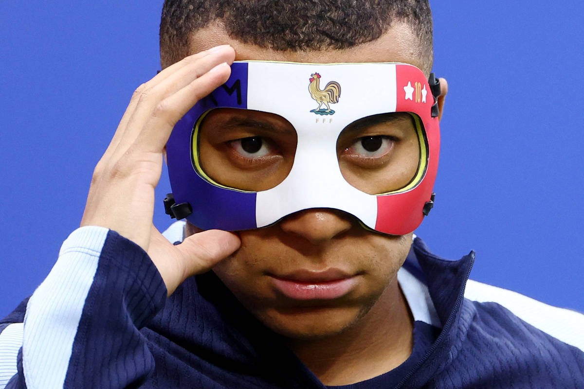 Mbappé treina com nova máscara após fraturar o nariz – 20/06/2024 – Esporte