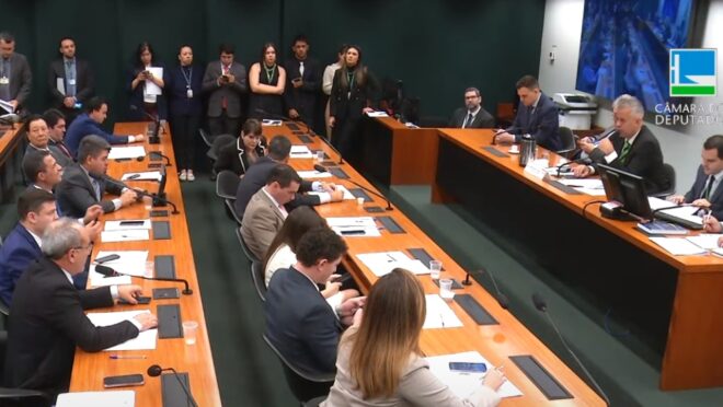Ministros terão de dar explicações à Câmara por leilão anulado de arroz