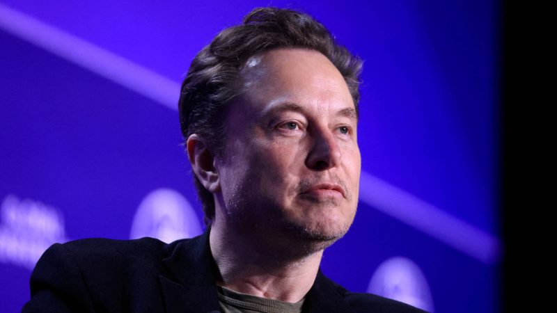 Musk ameaça banir dispositivos Apple de suas empresas – 10/06/2024 – Tec