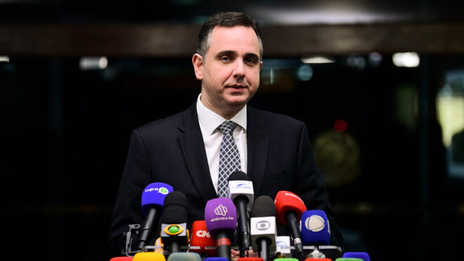 Pacheco diz que PL dos cassinos irá ao plenário, mas sem “pressa”