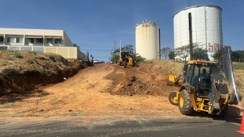 Prefeitura inicia obra de prolongamento da rua Nabor Pires de Camargo