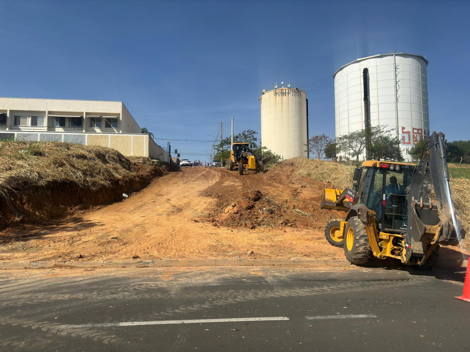 Prefeitura inicia obra de prolongamento da rua Nabor Pires de Camargo