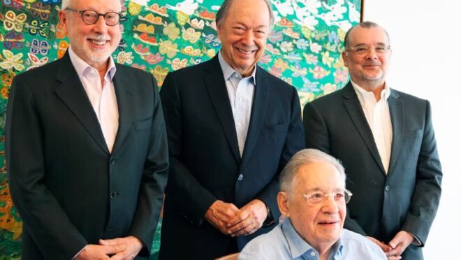 Quando os “barbudinhos do PT” tiveram de aceitar o Plano Real