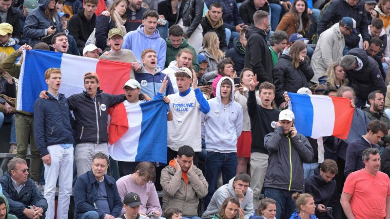 Roland Garros bane álcool das arquibancadas – 30/05/2024 – Esporte