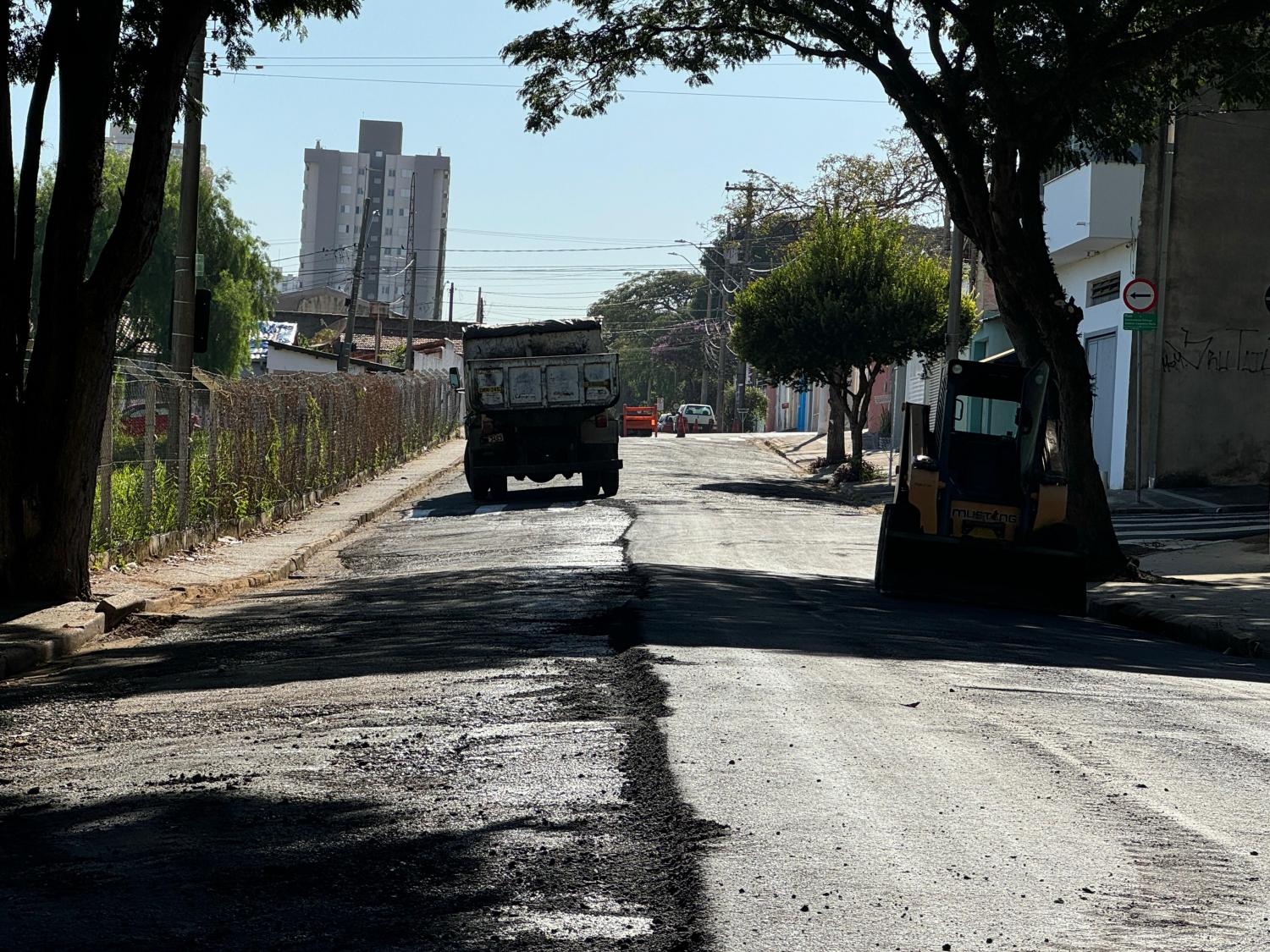 Rua Hércules Mazzoni é mais uma via beneficiada pelo Plano Municipal de Recapeamento