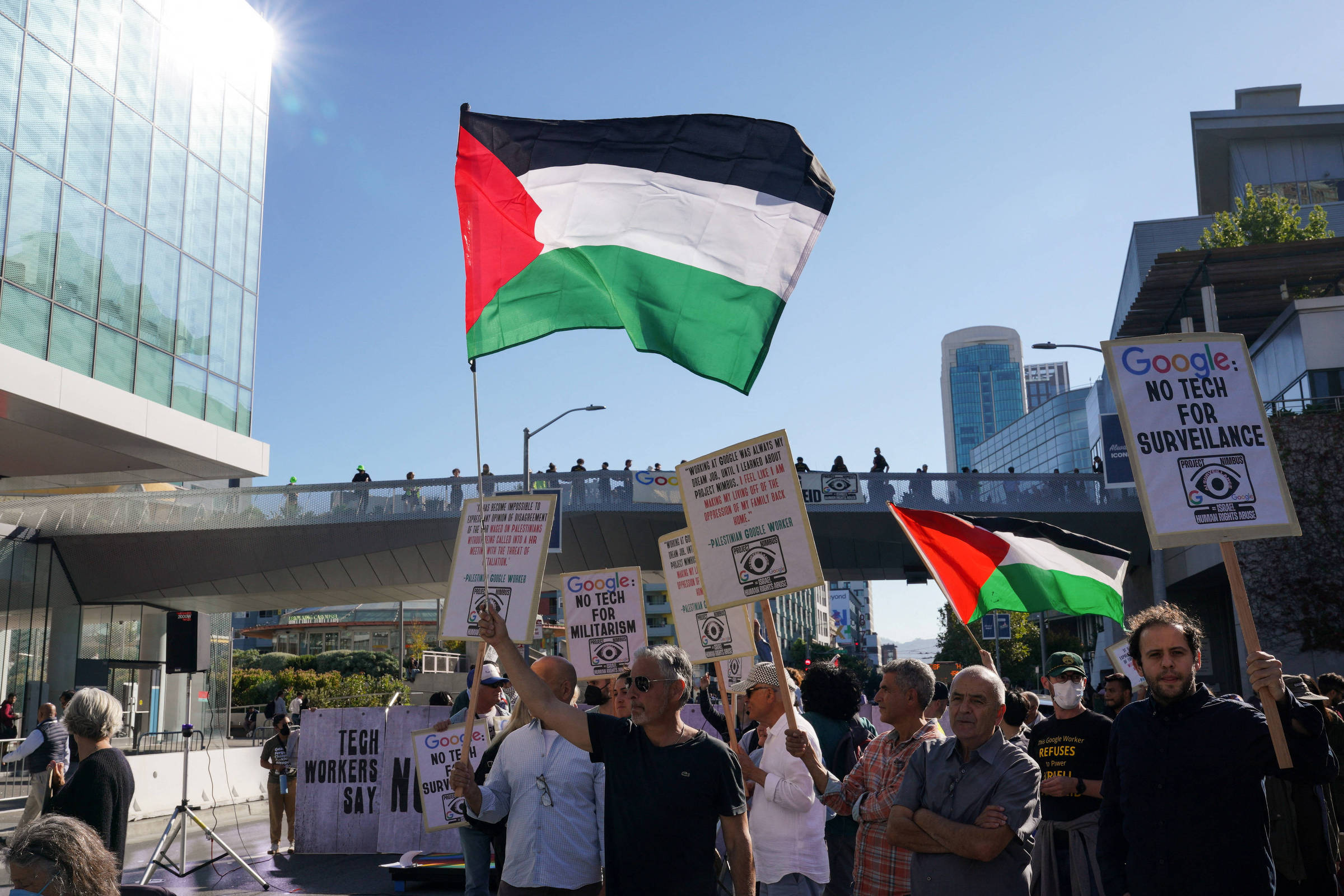 Vídeo: protesto anti-Israel interrompe evento da Amazon – 26/06/2024 – Tec