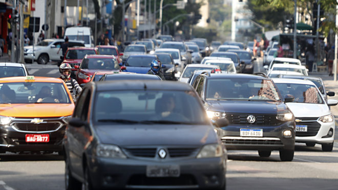 Anfavea pede controle de importações
