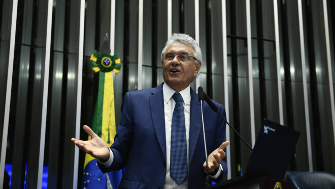 Caiado pede inclusão de estados em PL de renegociação da dívida