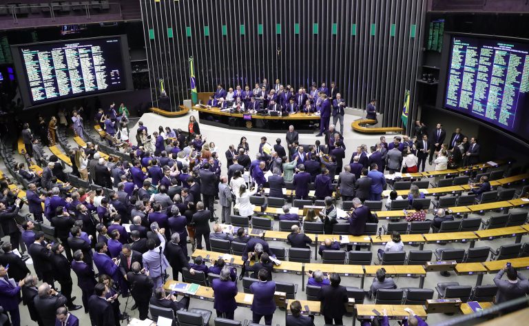 Câmara aprova isenção para carnes e conclui votação de projeto que regulamenta a reforma tributária – Notícias