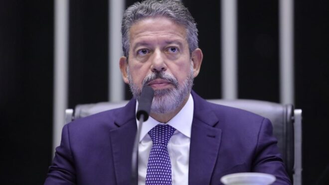 Segundo projeto que regulamenta tributária será votado em agosto