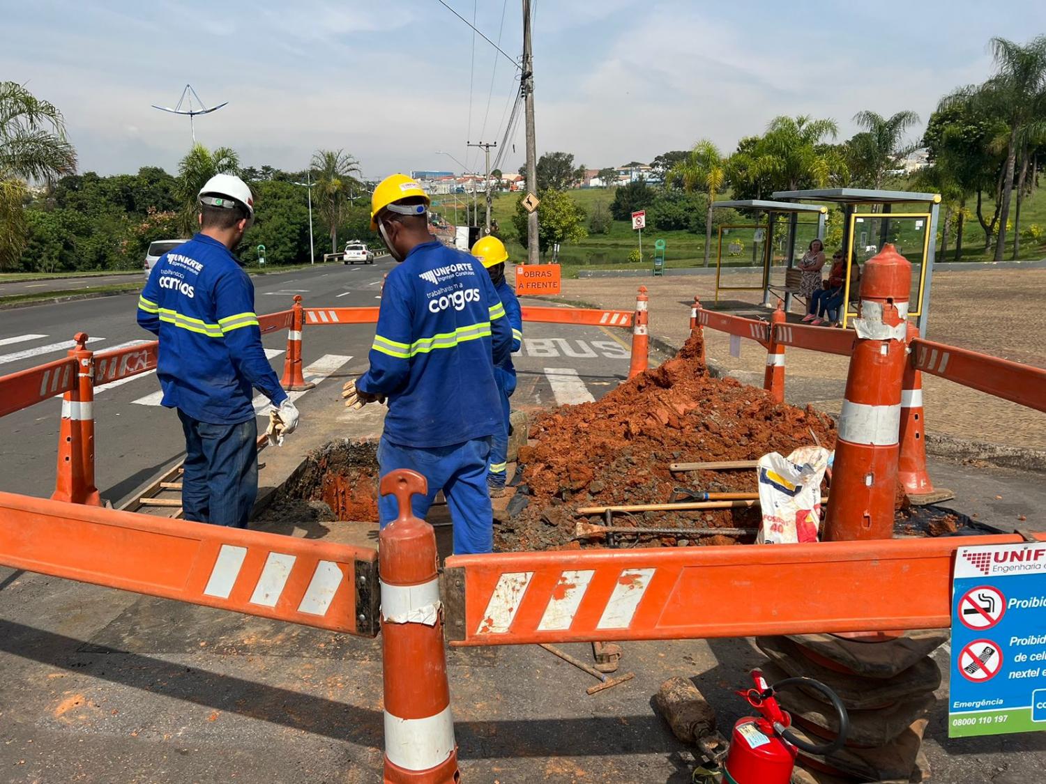 Comgás realiza obras em ruas de bairros da região do Jardim Itamaracá