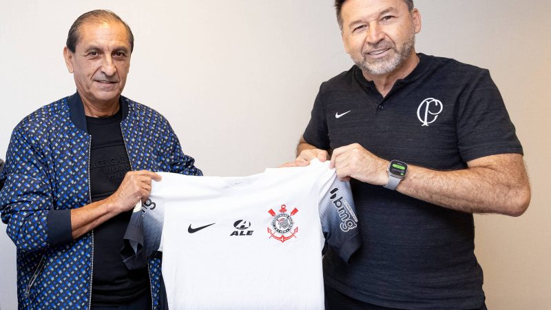 Corinthians contrata Ramón Díaz como seu novo treinador – 10/07/2024 – Esporte