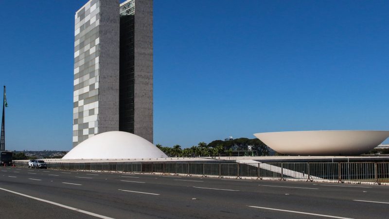 Eleição no Congresso: Lula exonera 10 ministros para garantir votos