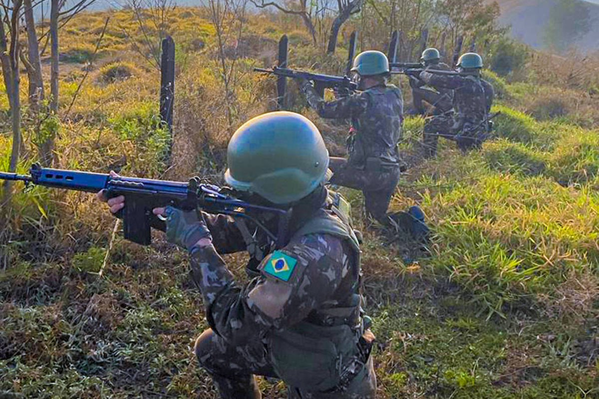 Exército cria cartilha para afastar militares das bets – 29/07/2024 – Cotidiano