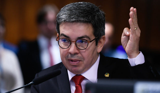 Governo pode pedir mais prazo para compensar desoneração