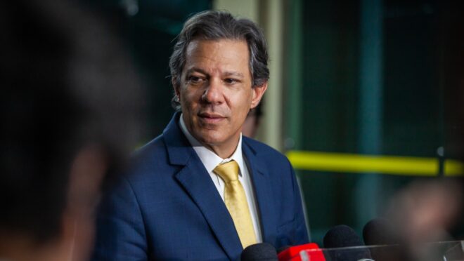 Haddad pede cautela na revisão do PIB de 2024 após enchentes no RS
