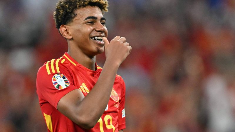 Lamine Yamal, 16, aparelho nos dentes e pernas aparelhadas – 11/07/2024 – O Mundo É uma Bola