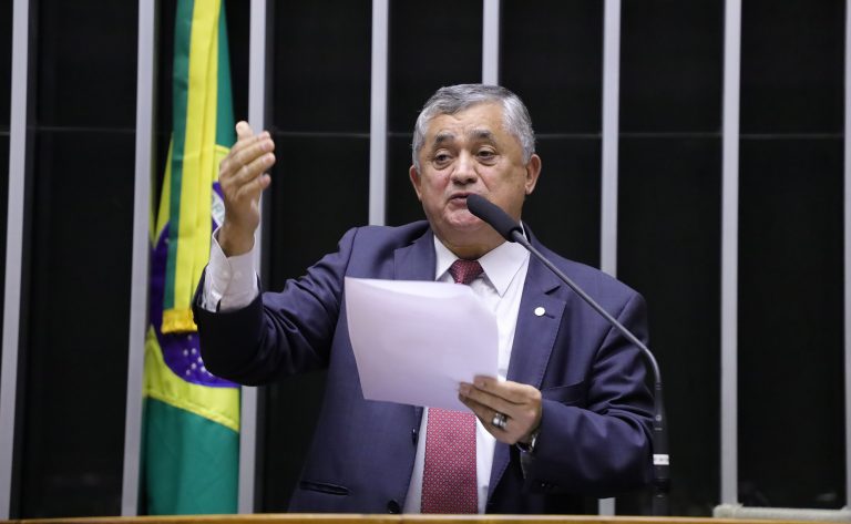 Líder do governo comemora aprovação da regulamentação da reforma tributária – Notícias