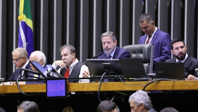 Lira diz que carne na cesta básica vai pesar na alíquota; decisão política, diz Appy