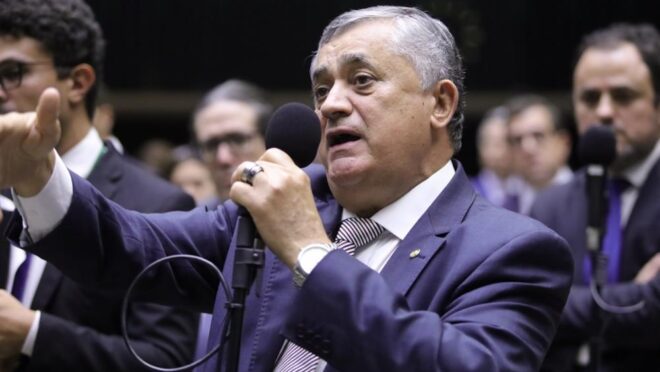 Lula autorizou inclusão da carne com imposto zero, diz Guimarães