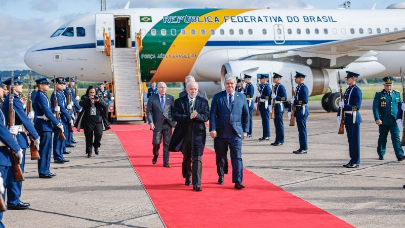 Lula condena tentativa de golpe na Bolívia e compara ao 8 de janeiro