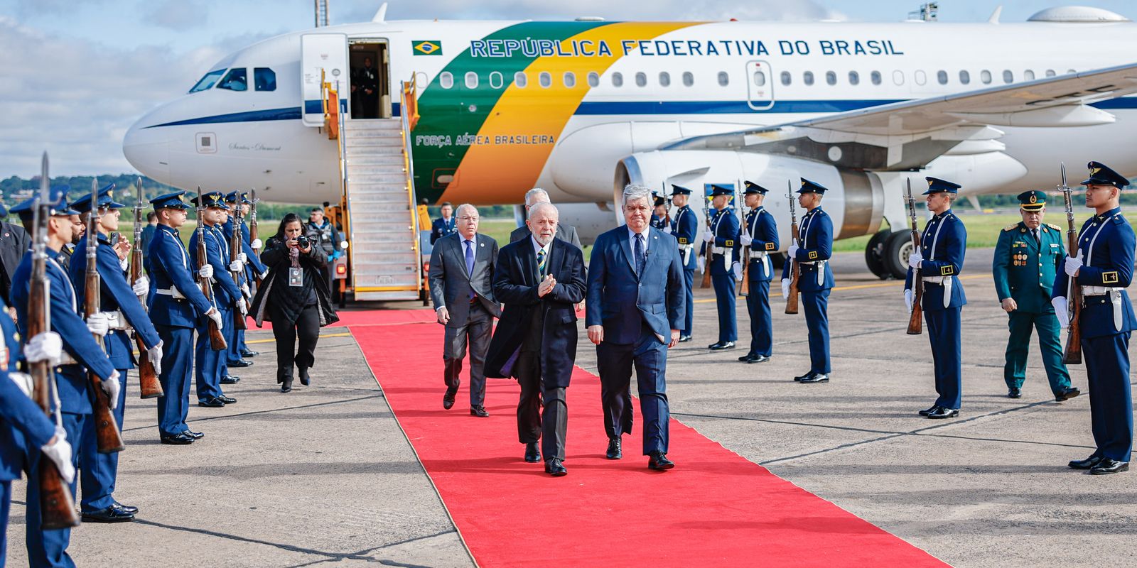 Lula condena tentativa de golpe na Bolívia e compara ao 8 de janeiro