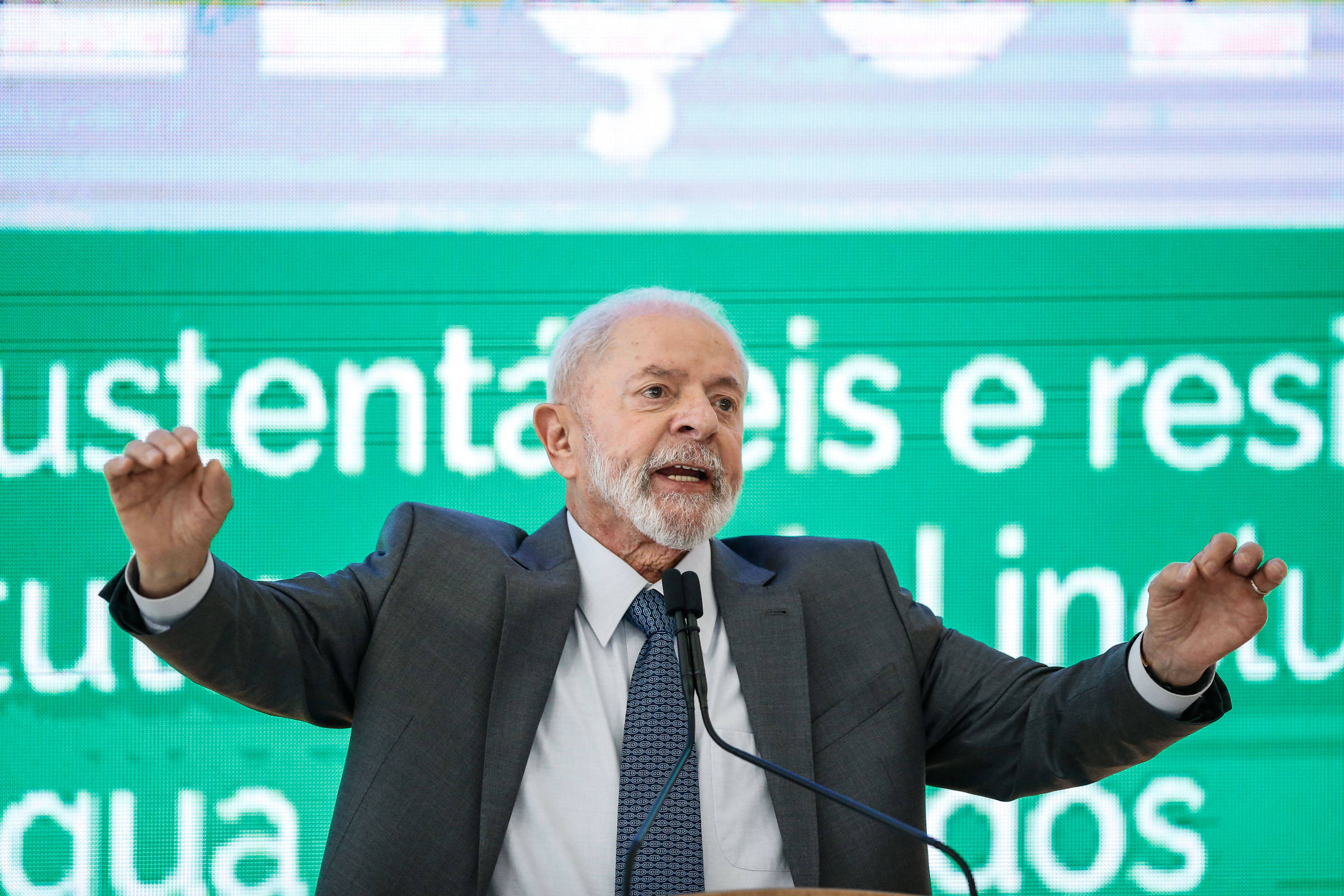 Lula critica big techs e diz querer IA para gerar emprego – 30/07/2024 – Mercado